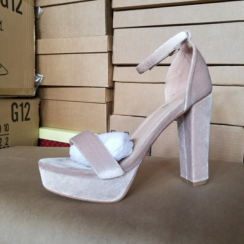 NONO - Taupe Open Toe Platform Chunky Heel Sandal